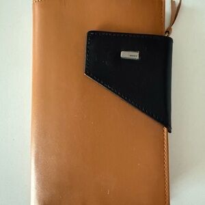 DKNY coin and credit card wallet